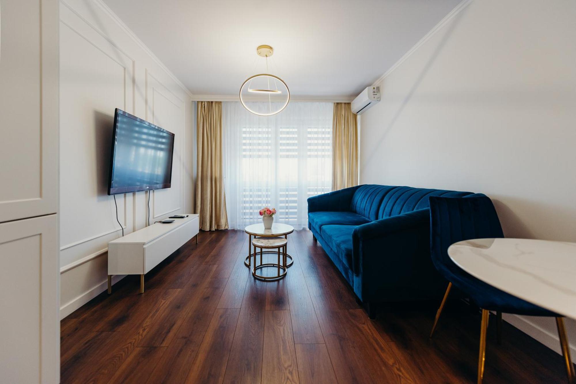 3 Bedrooms Premium Bella Blue For 8 Guests With Ac And Free Out Side Parking Rzeszow Exterior photo