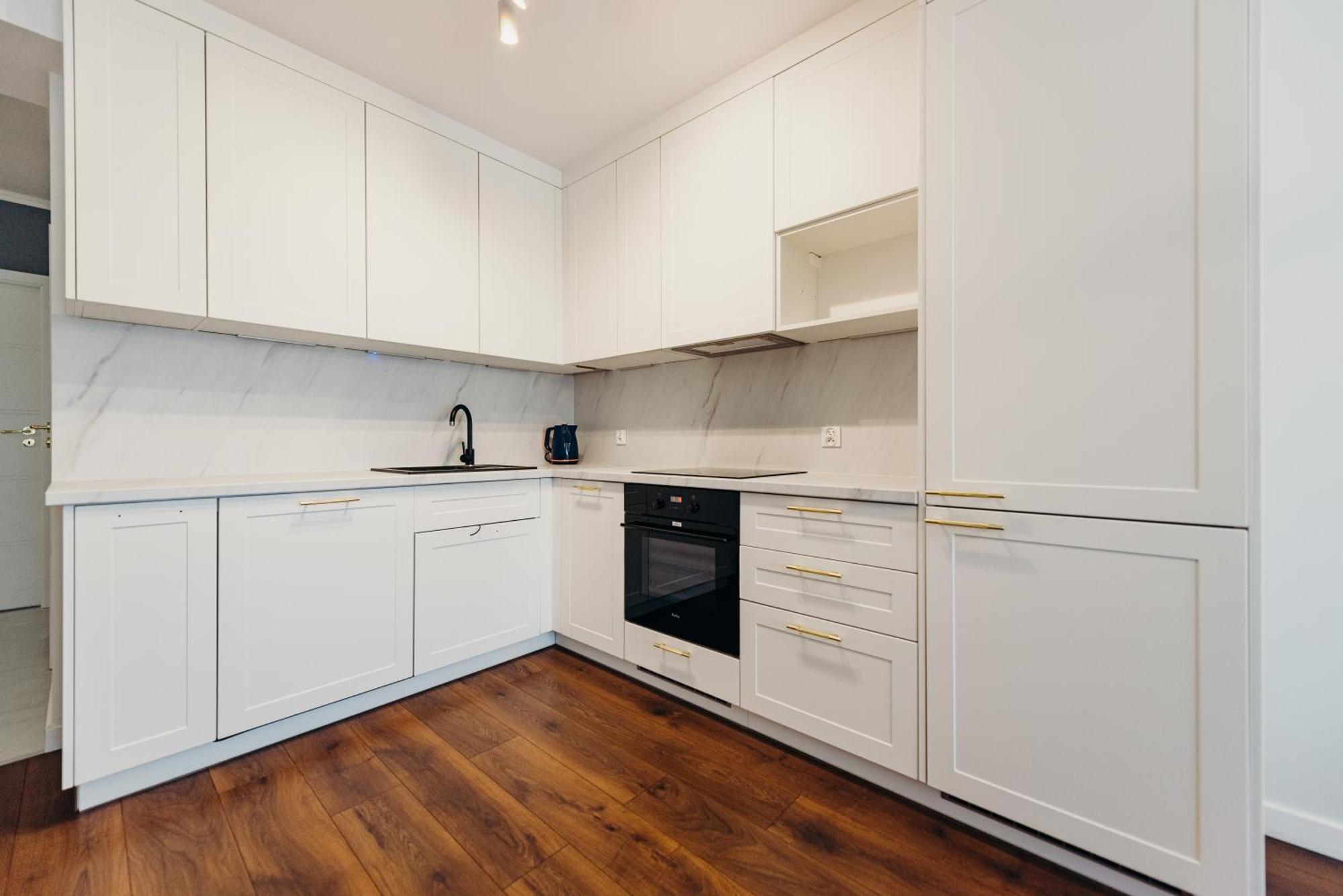 3 Bedrooms Premium Bella Blue For 8 Guests With Ac And Free Out Side Parking Rzeszow Exterior photo