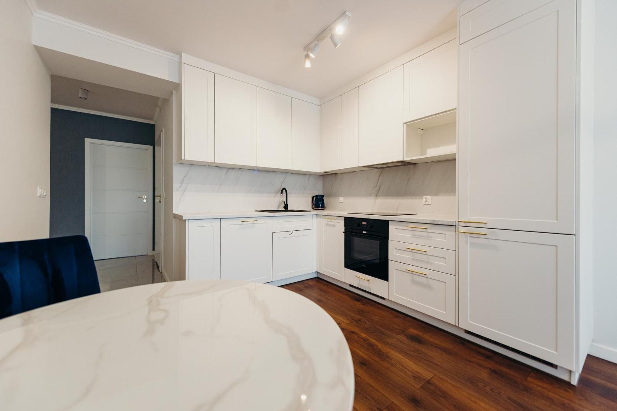 3 Bedrooms Premium Bella Blue For 8 Guests With Ac And Free Out Side Parking Rzeszow Exterior photo